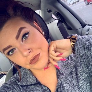 Meet your Posher, Paige